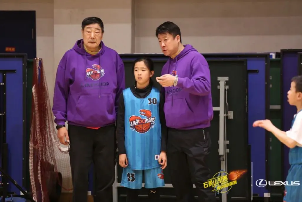 大学生球员如何应对季后赛压力_0